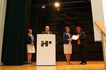 Kansainvlinen presidentti Gudrun Ygvadottir palkitsi Mirvan