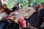Vas. Kaija Hkkinen. Ullal Huotinen, Mirja Weiste, Ritva Ollila-Hmlinen ja etualalla Anita Tuohino