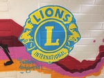10.8.2017 Lions Club Helsinki Pohjoinen avusti Malmin peruskoulun muraalin toteutusta