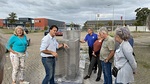 Herman van Bolhuis esittelee tulostettuja betonituotteita.