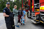 Osana liikennepuiston avajaisia oli mahdollisuus tutustua paloautoon. Lempln VPK:n huippumoderni, Suomen    nykyaikaisin paloauto hertti kiinnostusta. 