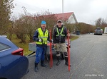 Utmrkning av plogmrkning i Kllby. Christer och Christian in action.