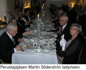 Perustajajäsen Martin Söderströn ladyineen.