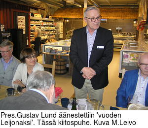 Pres.Gustav Lund äänestettiin 'vuoden Leijonaksi'. Tässä kiitospuhe. Kuva M.Leivo
