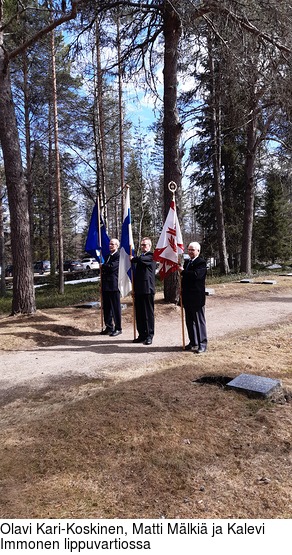 Olavi Kari-Koskinen, Matti Mlki ja Kalevi Immonen lippuvartiossa