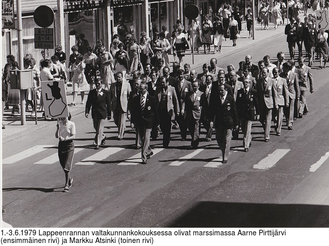 1.-3.6.1979 Lappeenrannan valtakunnankokouksessa olivat marssimassa Aarne Pirttijrvi (ensimminen rivi) ja Markku Atsinki (toinen rivi)
