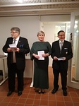 Presidentit Kari Saksanen, Niina Minkkinen ja Urpo Oksanen toivottavat vieraat tervetulleiksi