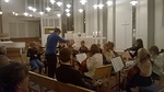 Mika Seppnen johtaa jousiorkesteri Crescendoa...