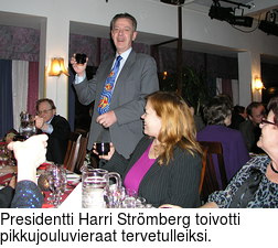 Presidentti Harri Strmberg toivotti pikkujouluvieraat tervetulleiksi.