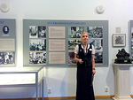 Lotta-museossa Pia Saloranta kertoi lottien kunniakkaasta historiasta.