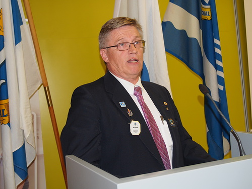 Suomen Lions-liiton puheenjohtaja Jari Rytknen esitteli Liiton palvelutarjottimen.  Tll kaudella jokainen klubi saa itse valita omat aktiviteettinsa.