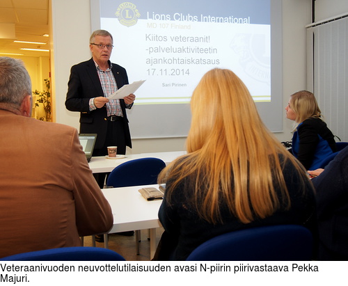 Veteraanivuoden neuvottelutilaisuuden avasi N-piirin piirivastaava Pekka Majuri.
