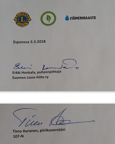 Itmerihaasteen allekirjoittaneiden CC Erkki Honkalan ja N-piirin piirikuvernrin Timo Aurasen tyylinytteet.