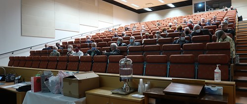 Kokous pidettiin POMO-talon auditoriossa.