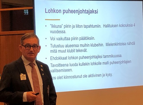 Pekka Taskinen kehotti presidenttej hakeutumaan lohkon puheenjohtajaksi.