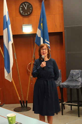Annina Kuusiniemi kertoi ARS-toimikunnasta ja totesi oman 3-vuotiskautensa olevan nyt pttymss. Anninan seuraajana jatkaa Markku Vesikallio.