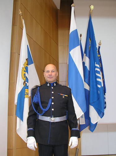 Liput saapuivat kokoukseen ylikonstaapeli Juha Sinkkosen johdolla, LC Helsinki/It.