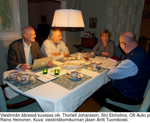 Viestinnn ress kuvassa oik. Thorleif Johansson, Sini Eloholma, Olli Aulio ja Raino Heinonen. Kuva: viestinttoimikunnan jsen Antti Tuomikoski.
