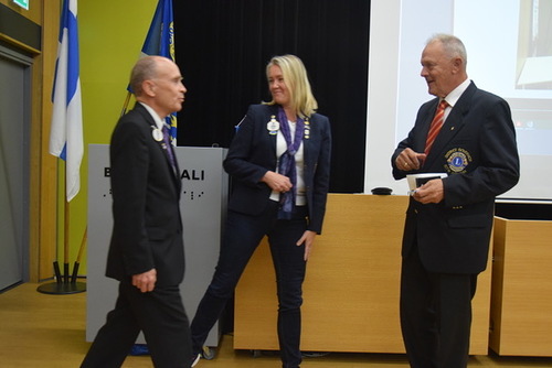 Heikki Saarinen sai kansainvlisen presidentin palkinnon.